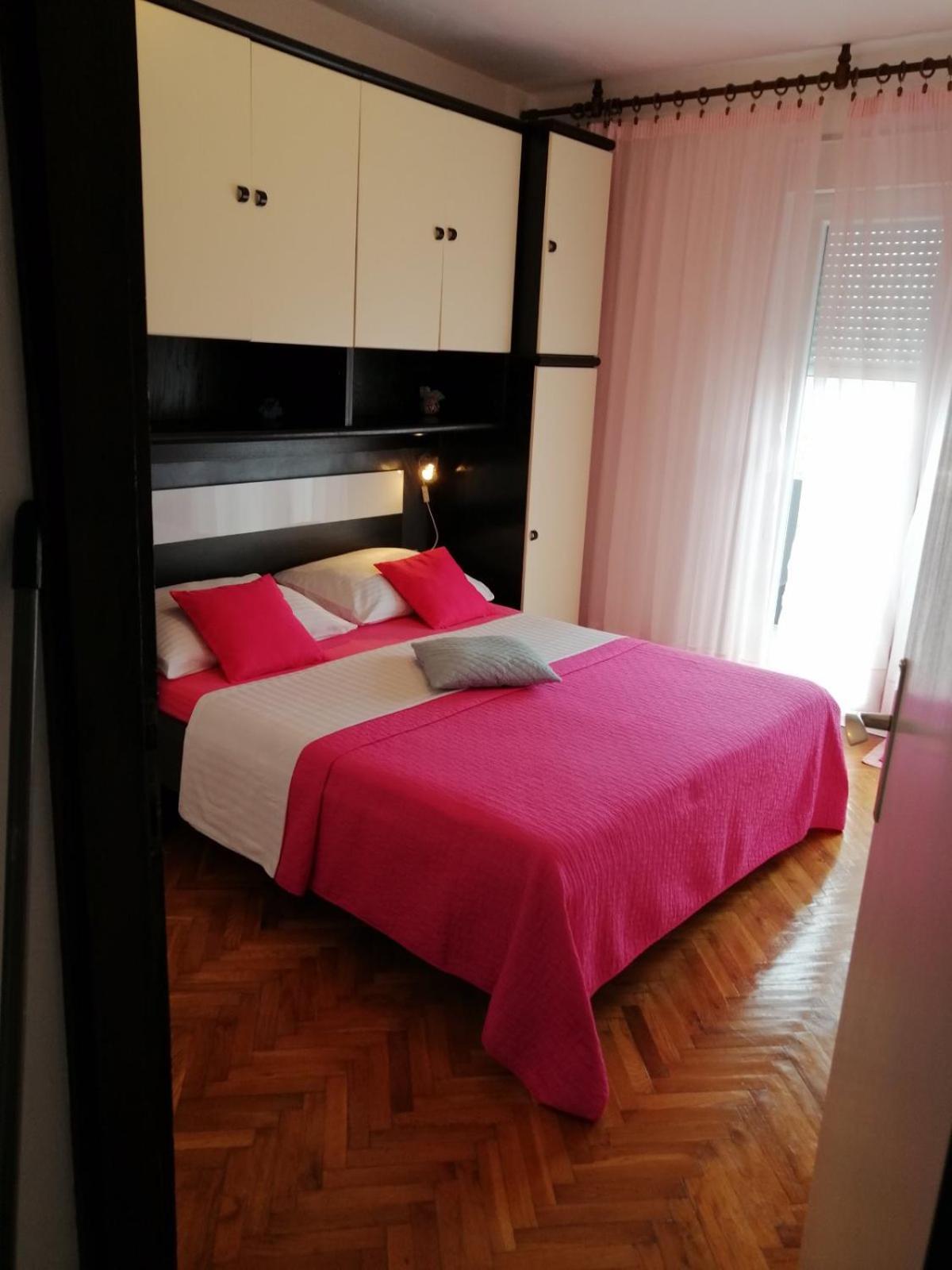 Apartments Ema Crikvenica Exterior foto